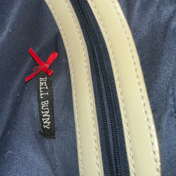 Hell Bunny - Navy Blue Bow Bag - Picture 6 of 7